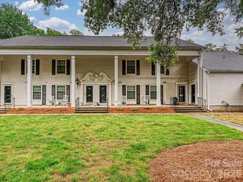 7004 Quail Hill Rd, Charlotte, NC, 28210-5104 | Card Image
