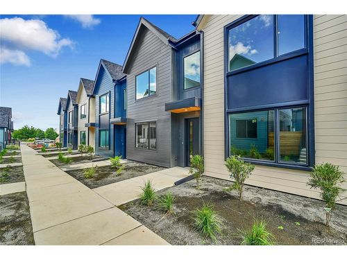 747 E County Line Rd, Erie, CO, 80516-9352 | Card Image
