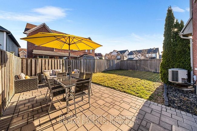 9 Carpendale Cres, House attached with 3 bedrooms, 2 bathrooms and 2 parking in Ajax ON | Image 37