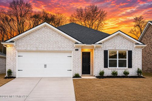 116 Pine St, Byhalia, MS, 38611 | Card Image