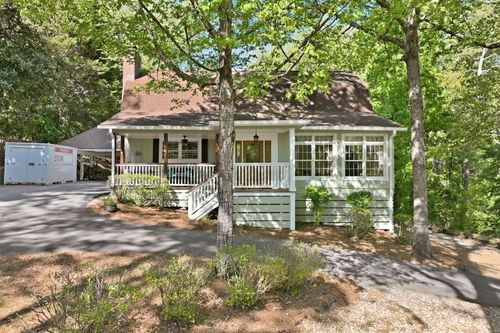 3627 Griffin Dr, Gainesville, GA, 30506-3752 | Card Image