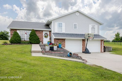 9474 Erika Ln, New Bloomfield, MO, 65063-1942 | Card Image