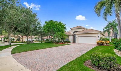 8682 Tierra Lago Cove, House other with 3 bedrooms, 2 bathrooms and null parking in Lake Worth FL | Image 2