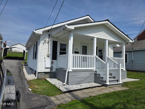 325 Virgil Ave, Kingsport, TN, 37665-1527 | Card Image