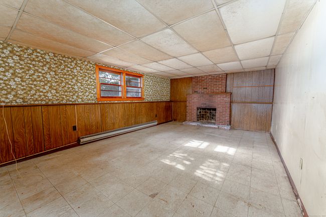 6 Dupreay Rd, House other with 3 bedrooms, 2 bathrooms and 6 parking in Prospect CT | Image 25