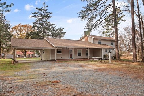 4135 Pleasant Garden Road, Greensboro, NC, 27406 | Card Image