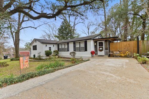 117 Cedar St, Lucedale, MS, 39452-6148 | Card Image