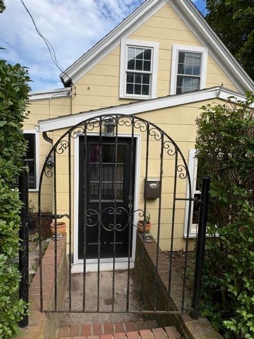 11 Richards Rd, Hull, MA, 02045-3314 | Card Image
