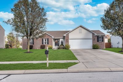 8692 Claverdon Lane, House other with 3 bedrooms, 2 bathrooms and null parking in Avon IN | Image 1