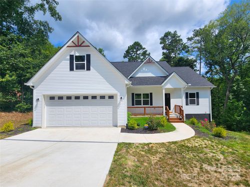 869 Kathryn Dr Se, Concord, NC, 28025-3909 | Card Image
