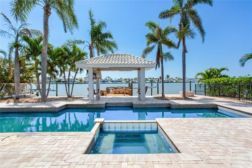 16353 Redington Dr, REDINGTON BEACH, FL, 33708-1547 | Card Image