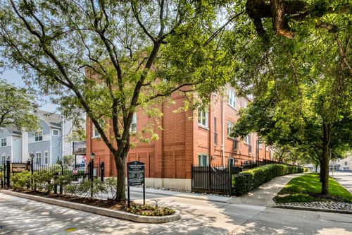 e-2801 N Wolcott Ave, Chicago, IL, 60657 | Card Image