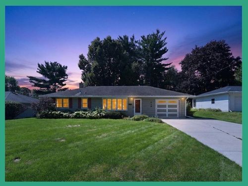 414 Woody Ln, Monona, WI, 53716-3841 | Card Image