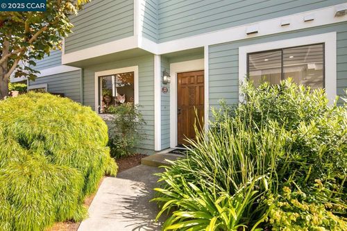 23 Shepardson Ln, Alameda, CA, 94502-6573 | Card Image
