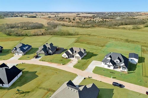 14265 White Falls Lane, Edmond, OK, 73025 | Card Image