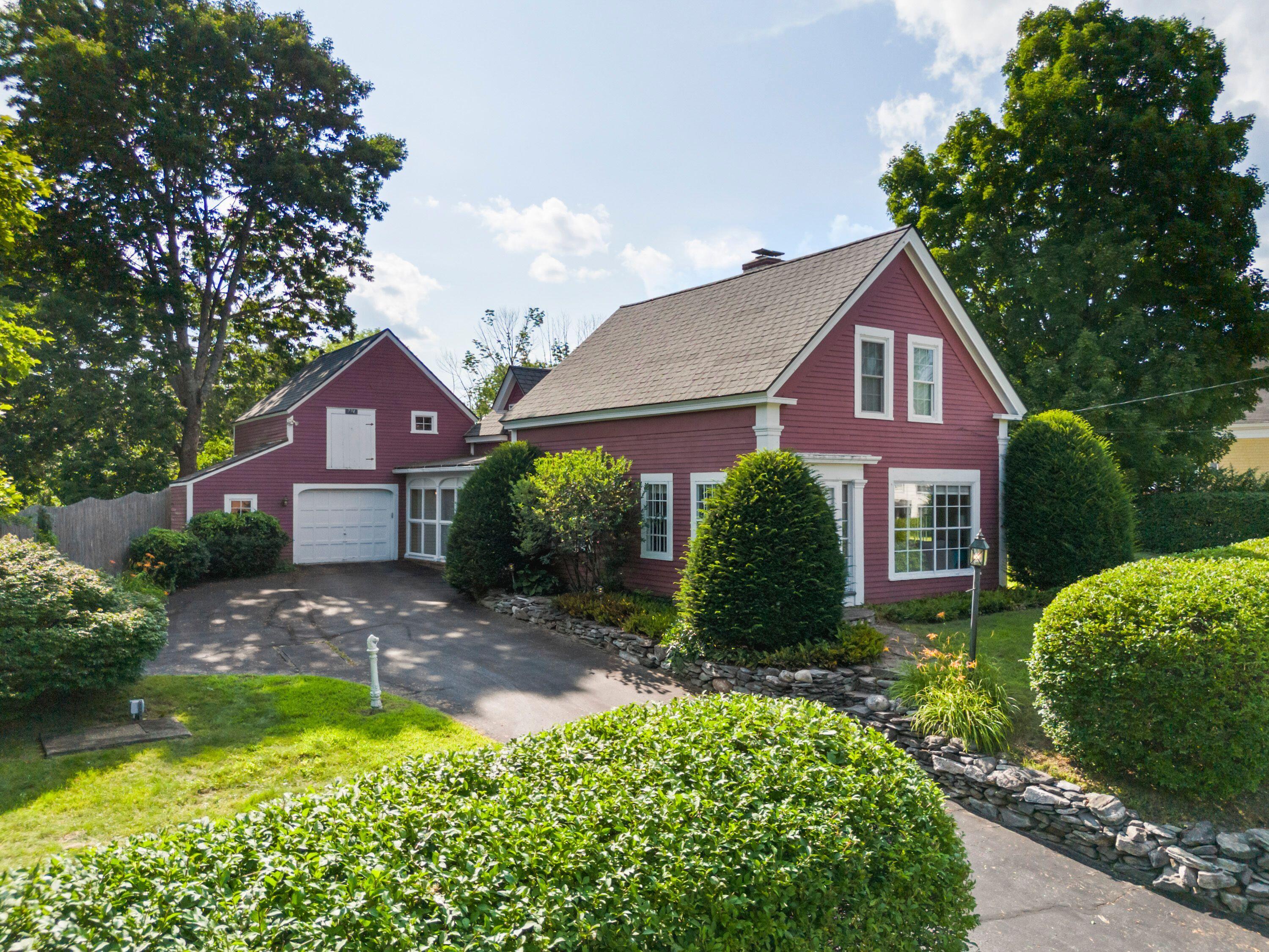 Auburn Rd, Auburn, ME 04210