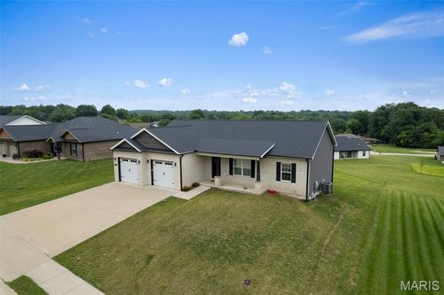 710 Old Mill Dr, Cape Girardeau, MO, 63701-3466 | Card Image