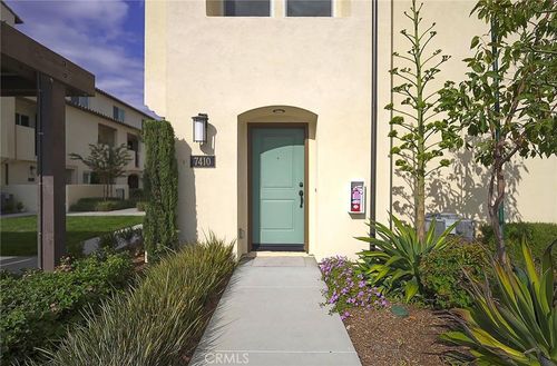 7410 Royal St, Buena Park, CA, 90620-1043 | Card Image