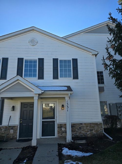 1531-1531 Silverstone Dr, Carpentersville, IL, 60110-1190 | Card Image