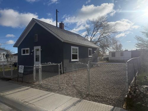 313 Pershing St, Rawlins, WY, 82301-6230 | Card Image