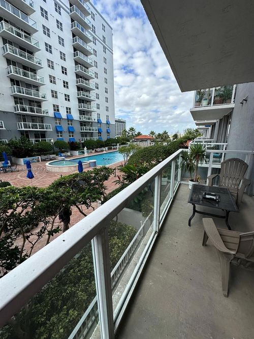 apt-514-5077 Nw 7th St, Miami, FL, 33126-3461 | Card Image