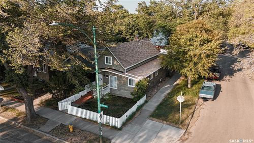 1619 Lorne Ave, Saskatoon, SK, S7H1Y2 | Card Image