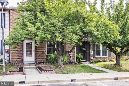 122 Sandalwood Ct, WALKERSVILLE, MD, 21793-8150 | Card Image