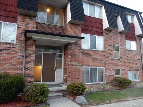 apt-3-150 Arcola St, Inkster, MI, 48141-1279 | Card Image