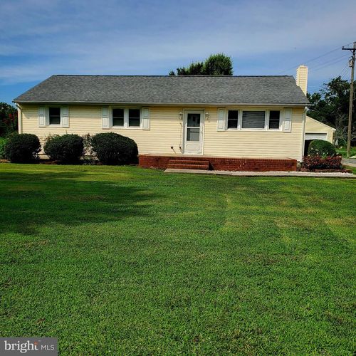 204 Chatham Village Rd, Montross, VA, 22520-4222 | Card Image