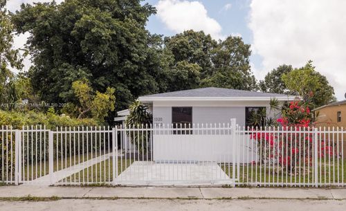2-1320 Nw 44th St, Miami, FL, 33142-7925 | Card Image