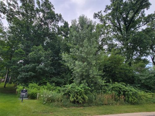 Lot 60 - 5876 Wyndam Ln, Brighton, MI, 48116-4744 | Card Image