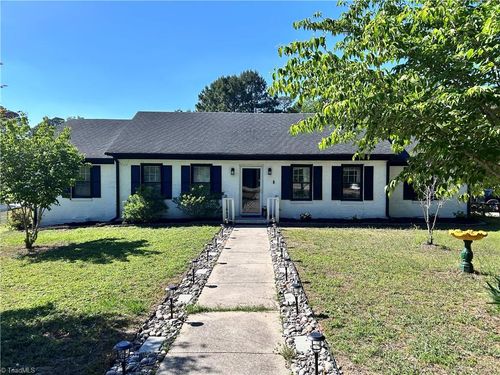2 Terrell Pl, Louisburg, NC, 27549-2151 | Card Image