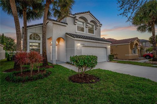 15674 Nw 12th Mnr, Pembroke Pines, FL, 33028-1676 | Card Image