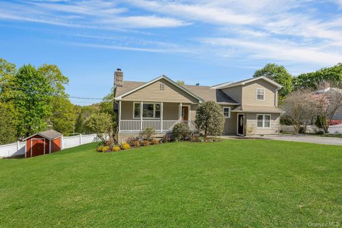 40 Woodland Rd, Bedford, NY, 10506-2038 | Card Image