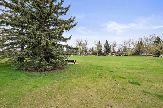 26 Rossburn Cres Sw, House detached with 1 bedrooms, 2 bathrooms and 2 parking in Calgary AB | Image 23