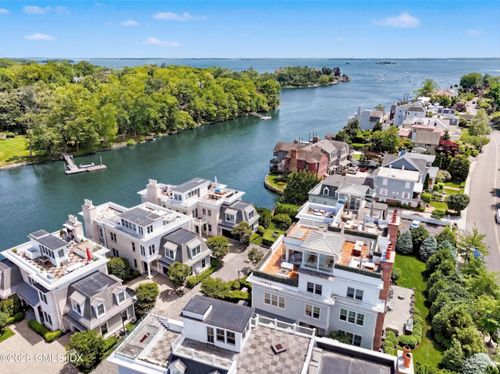 c2-2 Oneida Dr, Greenwich, CT, 06830-7170 | Card Image