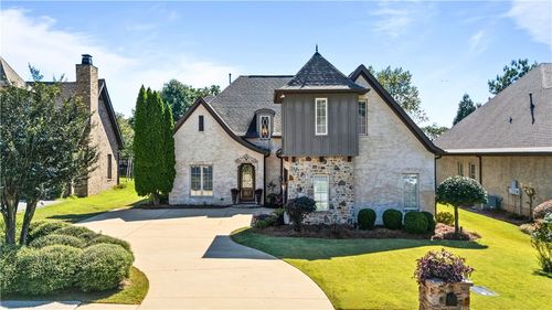 755 Oakdale Dr, Auburn, AL, 36830-8467 | Card Image