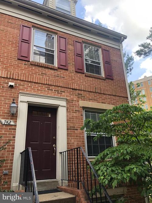 742 N Vermont St, ARLINGTON, VA, 22203-2047 | Card Image