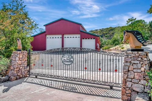 6378 Japatul Vista Ln, Alpine, CA, 91901-6400 | Card Image