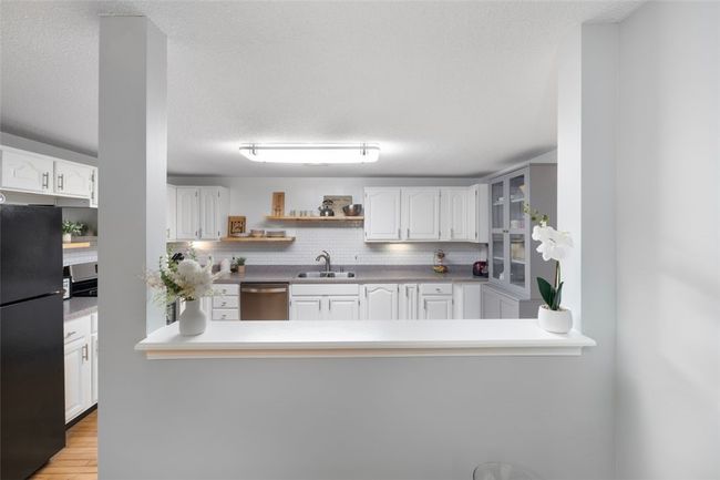 APT-9 - 5390 Post Rd, Condo with 2 bedrooms, 4 bathrooms and 2 parking in East Greenwich RI | Image 15