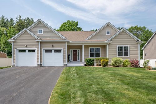 u92-9 Schwinn Dr, Nashua, NH, 03062-2180 | Card Image