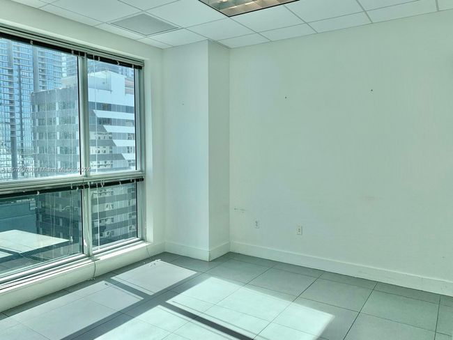 STE-1809 - 175 Sw 7 Th St, Home with 0 bedrooms, 0 bathrooms and null parking in MIAMI FL | Image 4
