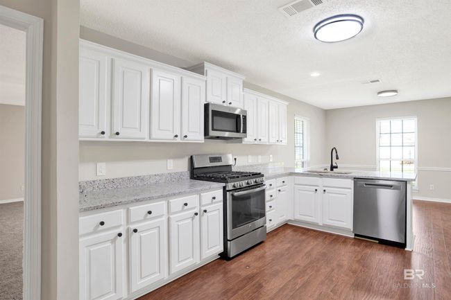 Kitchen | Image 12