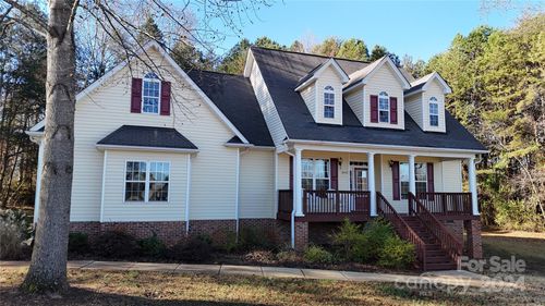 8046 Lucky Creek Lane, Denver, NC, 28037 | Card Image