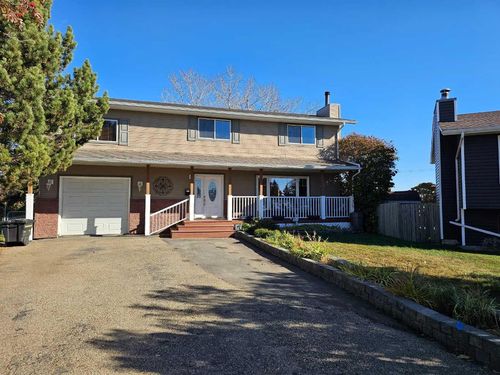 31 Willow Cres, Lacombe, AB, T4L1V3 | Card Image