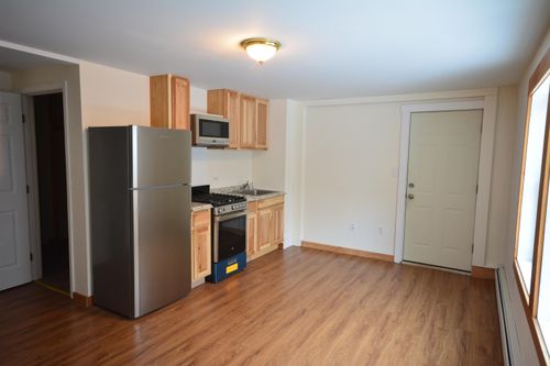 b-7 Sunnyview Dr, Ossipee, NH, 03864-7187 | Card Image