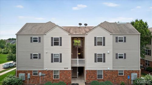 2133 Welsh Dr, Lake St Louis, MO, 63367-4875 | Card Image