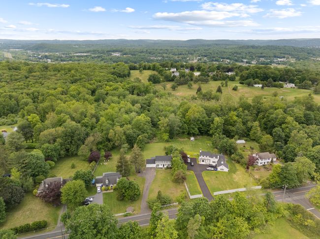 98 Whisconier Rd, House other with 4 bedrooms, 3 bathrooms and null parking in Brookfield CT | Image 36