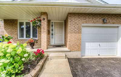 19 Tami Crt, House other with 3 bedrooms, 2 bathrooms and 5 parking in Kitchener ON | Image 3