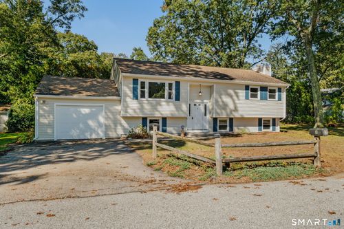 8 Holdsworth Rd, Preston, CT, 06365-8312 | Card Image